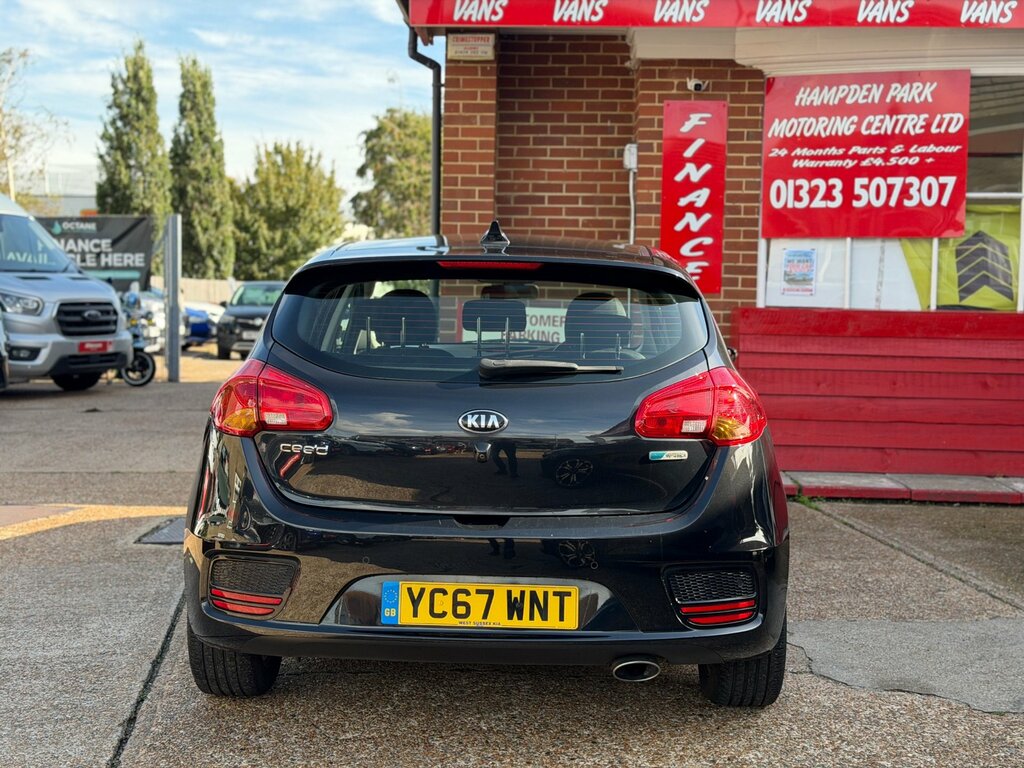 Kia Ceed 1.6 Crdi 2 Hatchback Euro 6 Ss Black #4