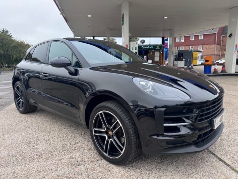 Porsche Macan Pdk Black #6