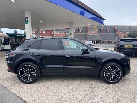 Porsche Macan Pdk Black #4