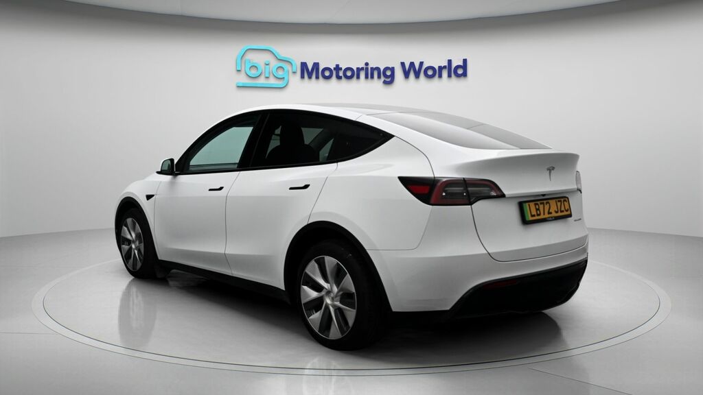 Tesla Model Y Long Range White #5