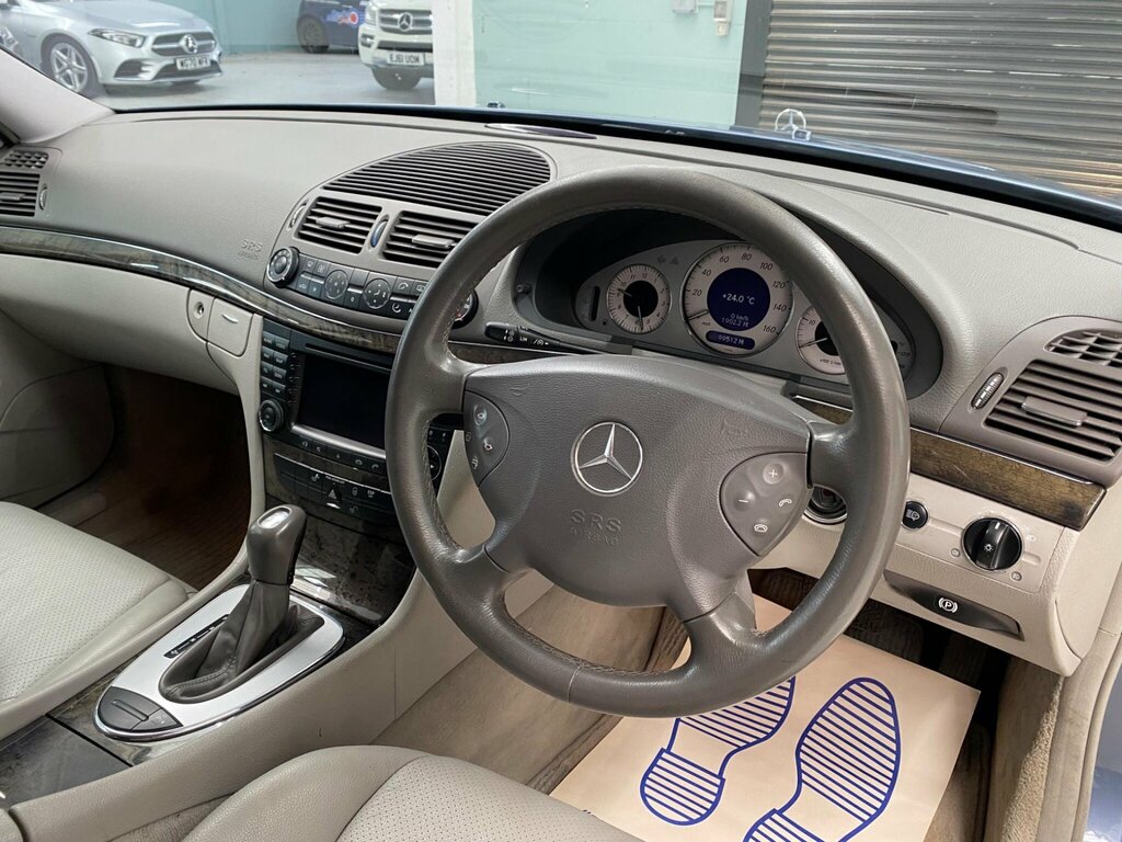 Mercedes-Benz E Class 3.2 E320 Cdi Avantgarde Blue #4