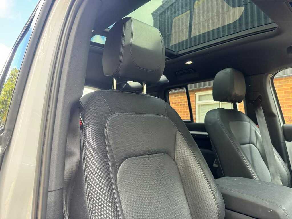 Land Rover Defender X-dynamic Se D Mhev A White #6
