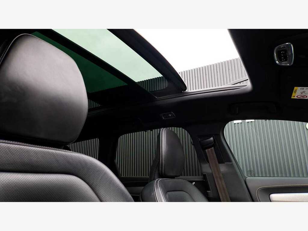 Volvo V90 2.0 B4p Momentum White #34