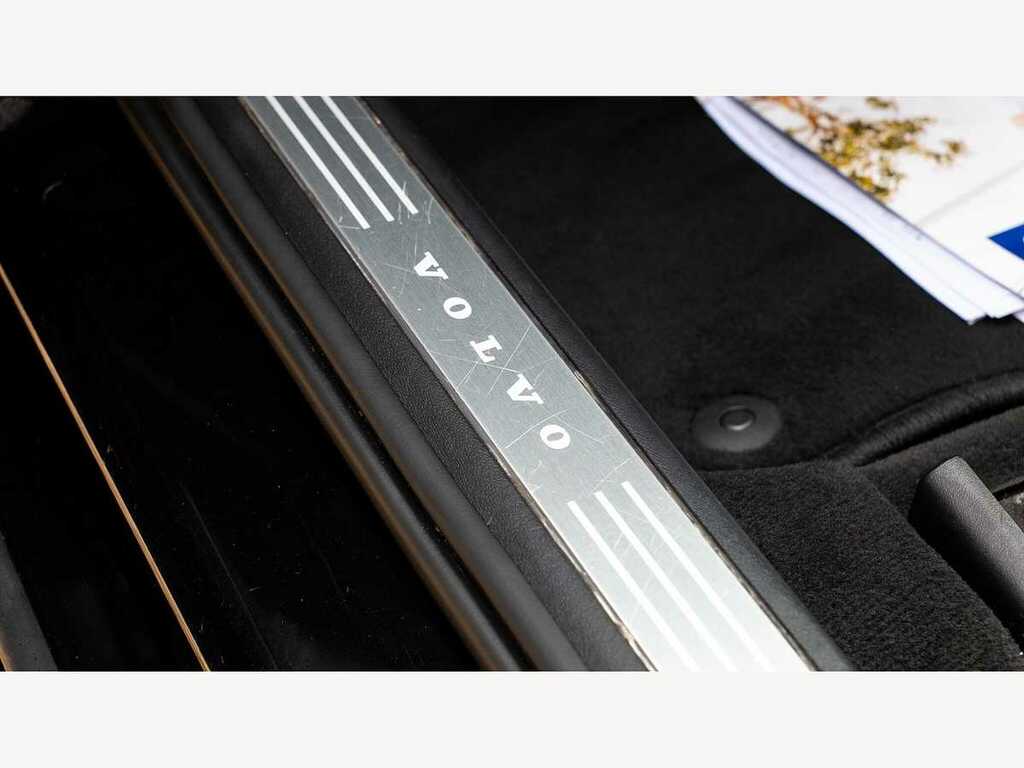 Volvo V90 2.0 B4p Momentum White #19