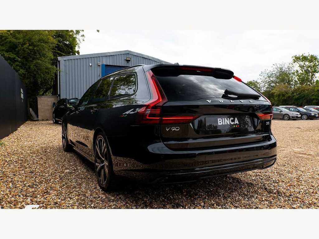 Volvo V90 2.0 B4p Momentum White #9