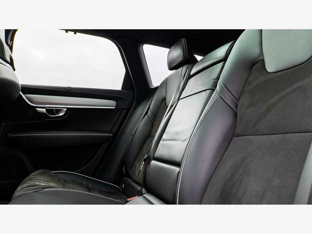Volvo V90 2.0 B4p Momentum White #21