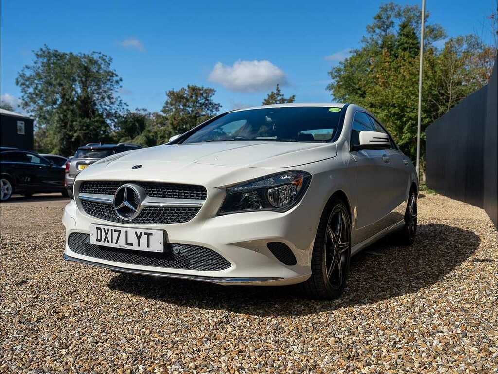 Mercedes-Benz CLA Class 200 Sport D White #3
