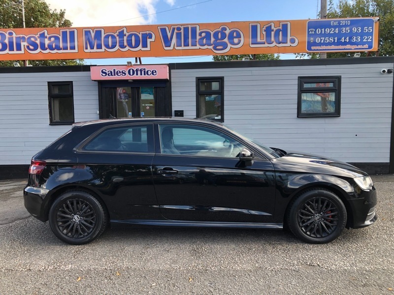 Audi A3 Tdi Ultra Se Technik Black #3