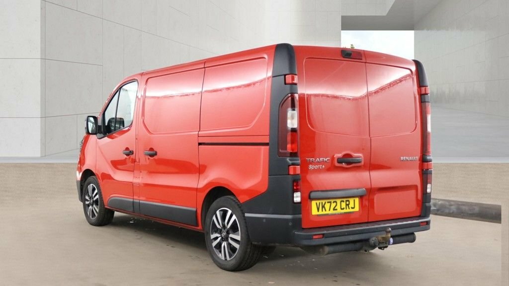 Renault Trafic 2L Sport Red #3