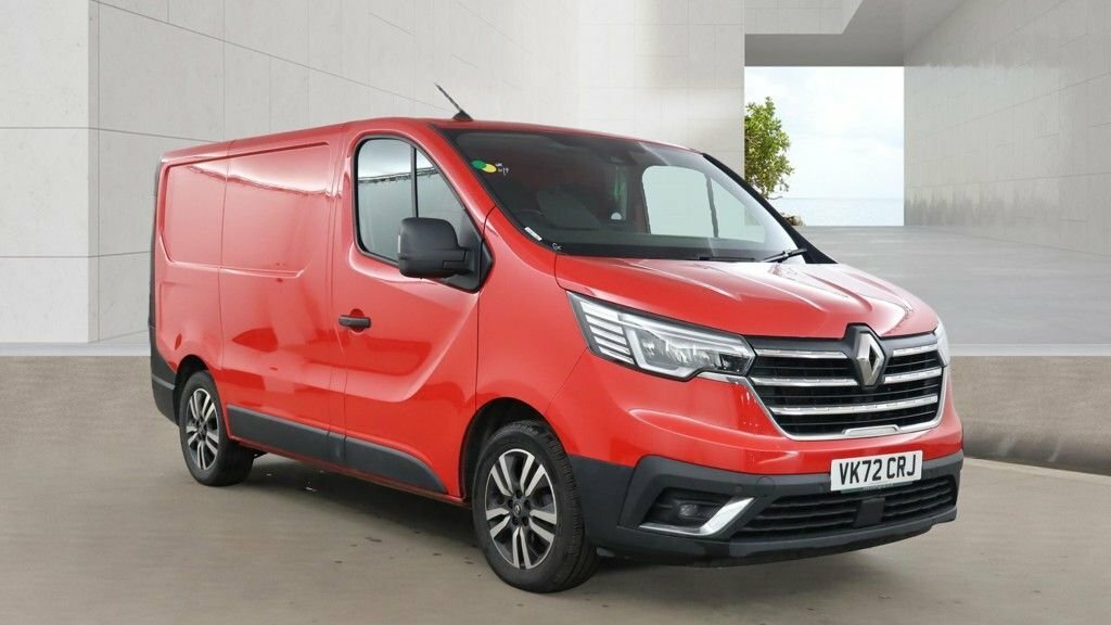 Renault Trafic 2L Sport Red #2