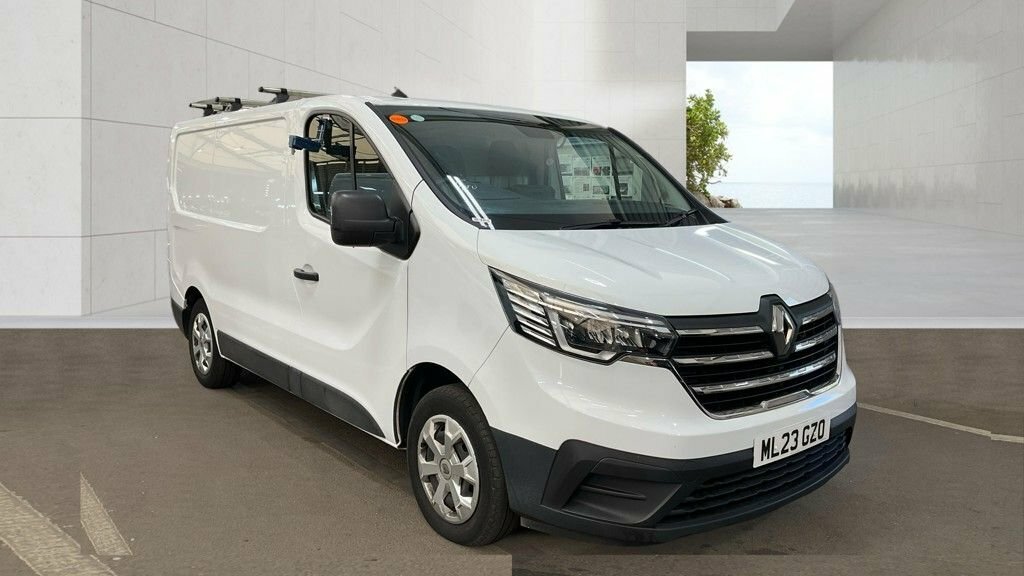Renault Trafic 2L Business White #2