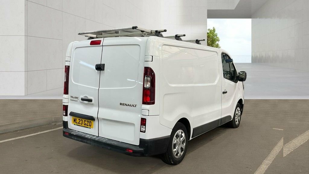 Renault Trafic 2L Business White #4
