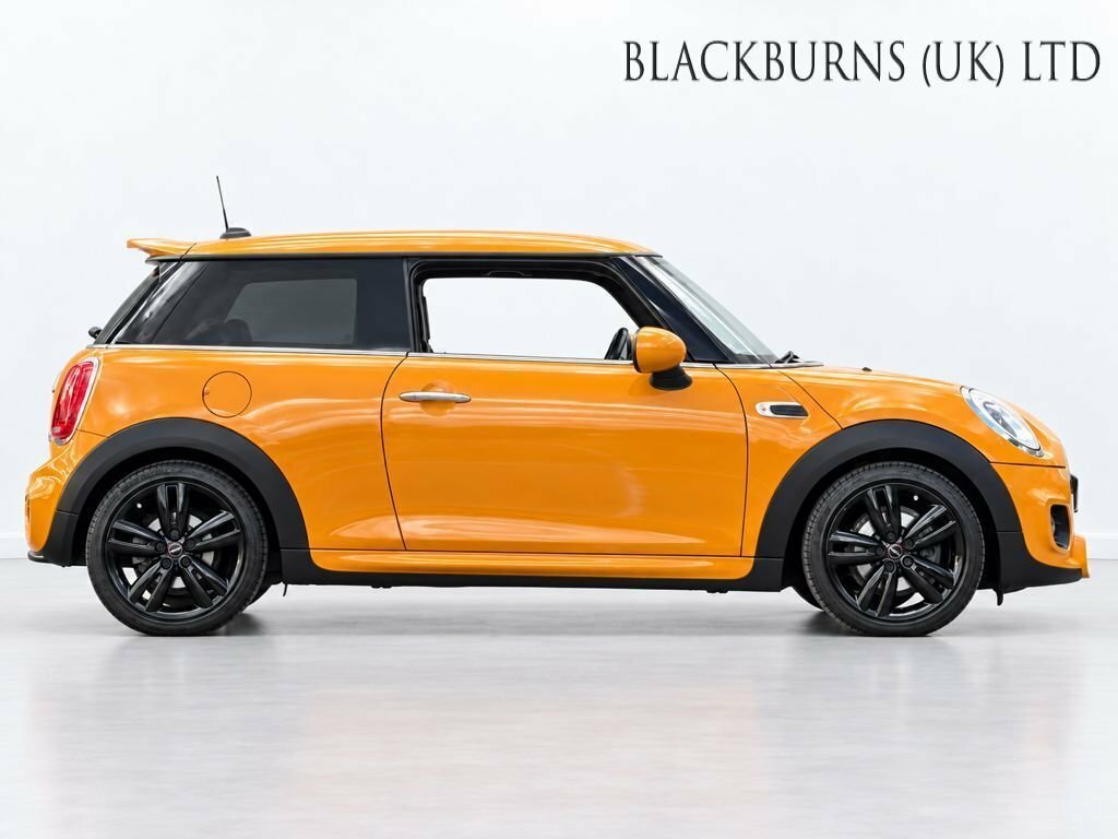 Mini Hatch 1.5L Cooper KS18YGW Orange #3
