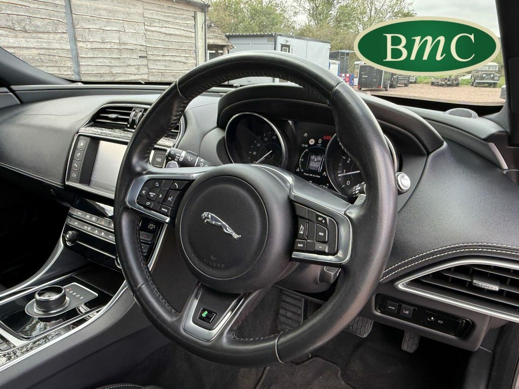 Jaguar XE 2.0I R-sport Saloon Blue #15