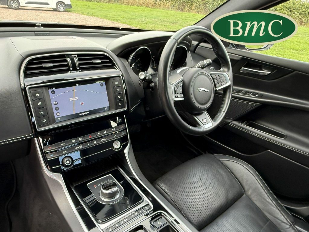 Jaguar XE 2.0I R-sport Saloon Blue #14