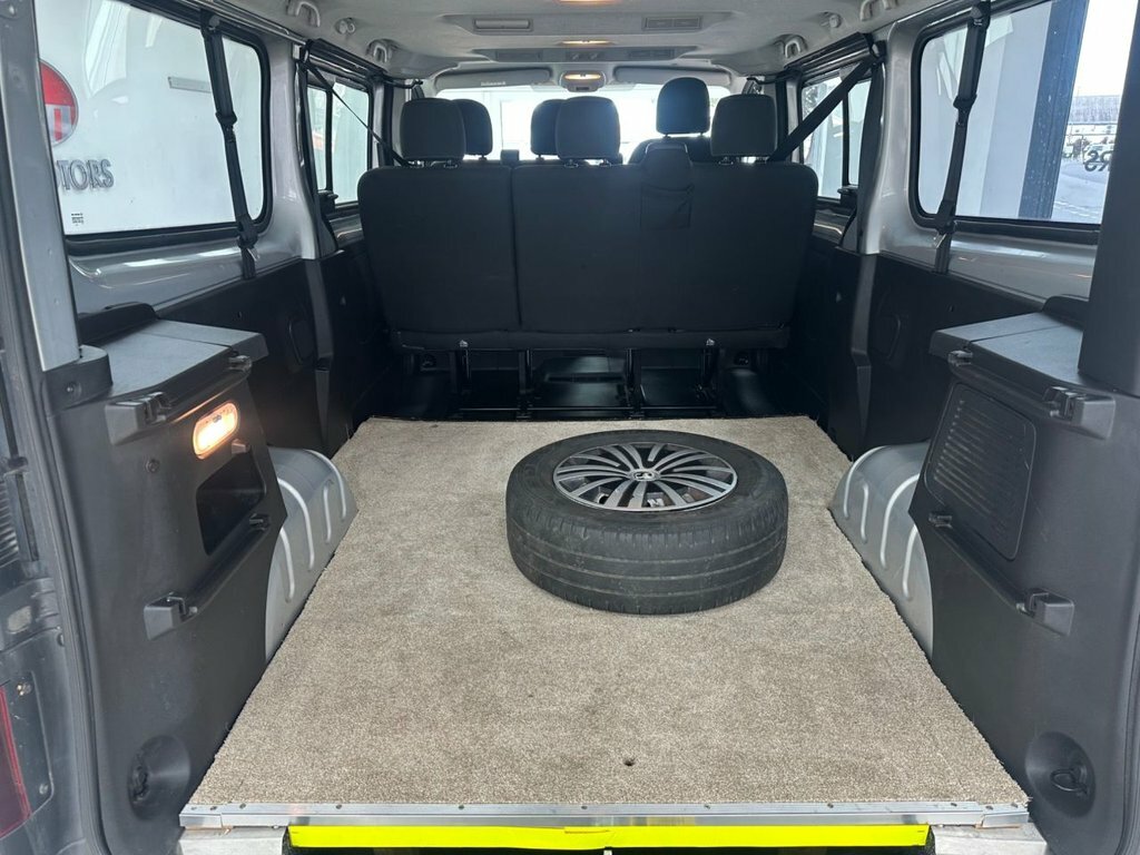 Vauxhall Vivaro 1.6 Cdti 2900 Biturbo Ecoflex Combi Van Double Cab Silver #6