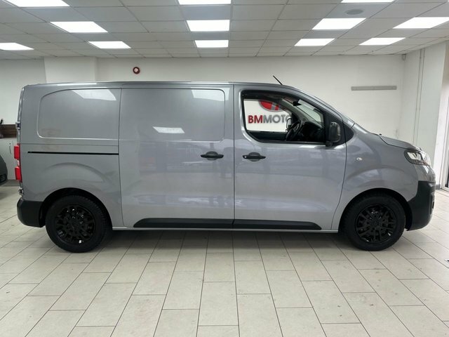 Vauxhall Vivaro 1.5 Turbo D 2700 Dynamic Panel Van 6Dr Manu Grey #2