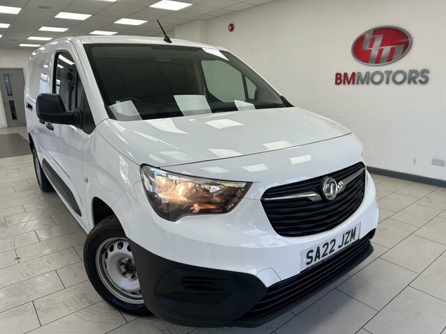 Vauxhall Combo 1.5 Turbo D 2300 Dynamic Panel Van Manu White