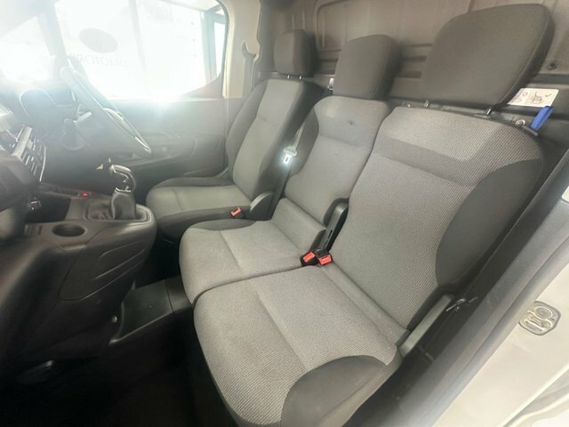 Vauxhall Combo 2300 1.5 Turbo D 100Ps H1 Sportive Van White #20
