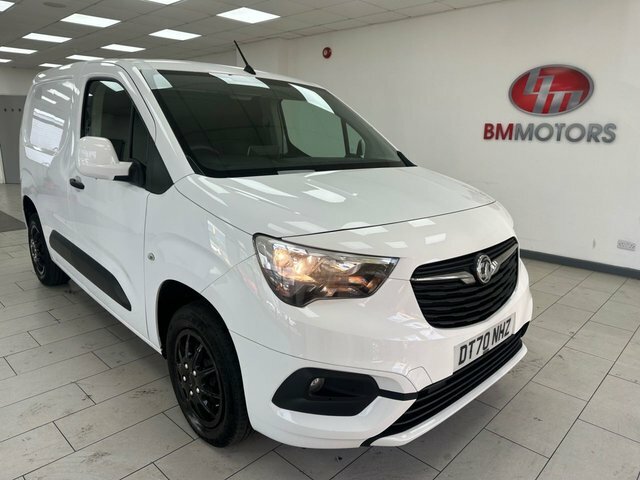 Vauxhall Combo 1.5 Turbo D 2300 Sportive Panel Van Man White #3