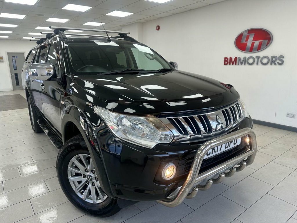 Mitsubishi L200 2.4L Dc Titan Black