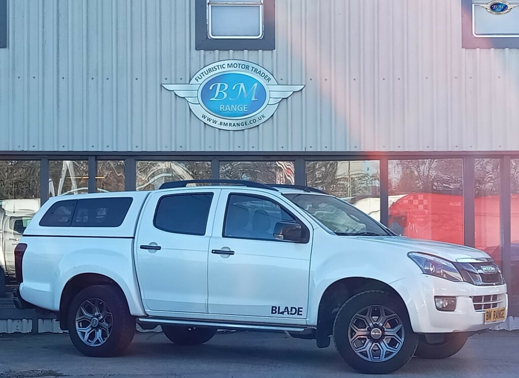 Isuzu D-Max 2.5 Td Blade White