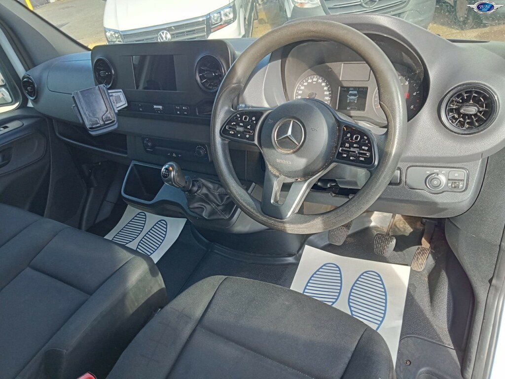 Mercedes-Benz Sprinter 2.1 314 Cdi White #2