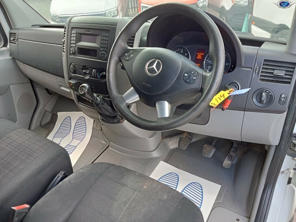 Mercedes-Benz Sprinter 2.1 314 Cdi White #2
