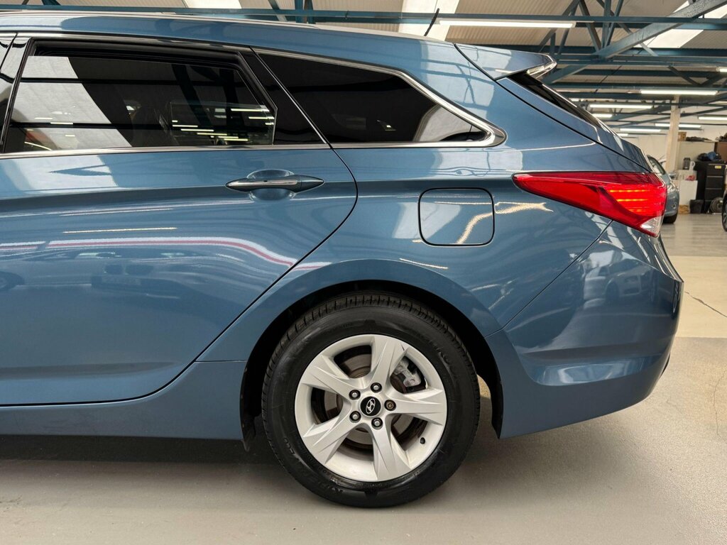 Hyundai I40 Crdi Style Blue Drive Red #11