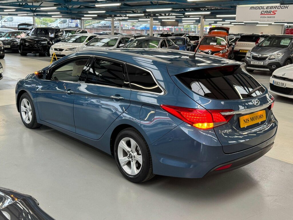 Hyundai I40 Crdi Style Blue Drive Red #73
