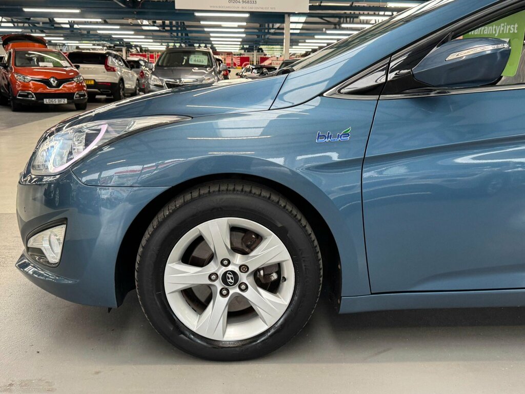 Hyundai I40 Crdi Style Blue Drive Red #9