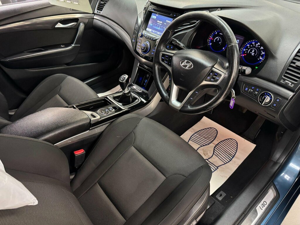 Hyundai I40 Crdi Style Blue Drive Red #20