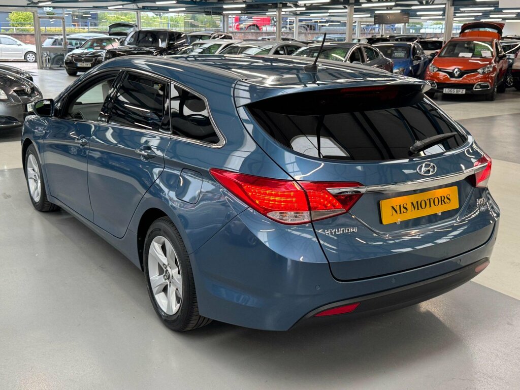 Hyundai I40 Crdi Style Blue Drive Red #13