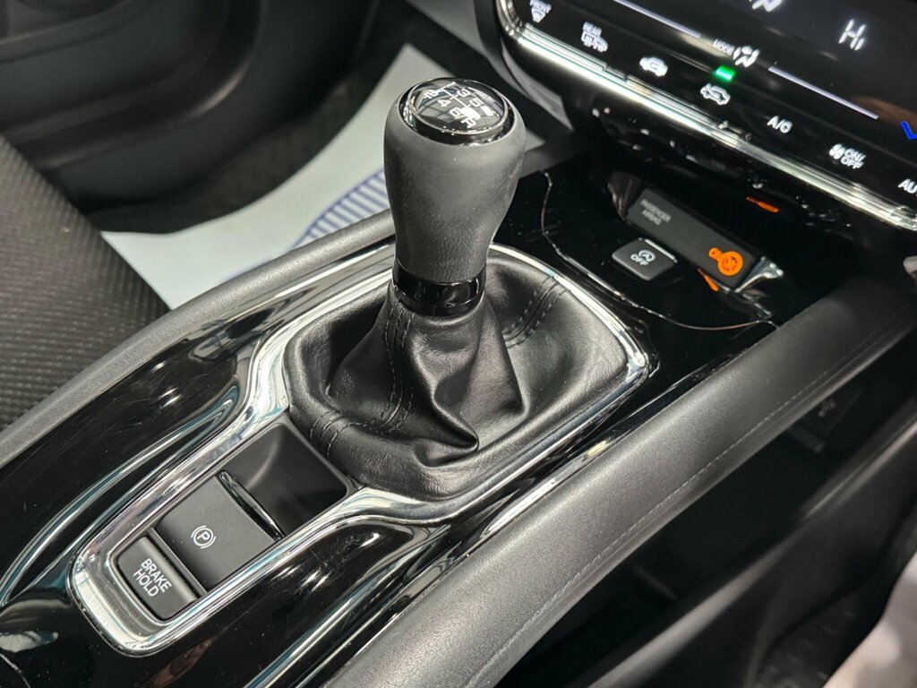 Honda Hr-V Hr-v Se I-vtec White #10