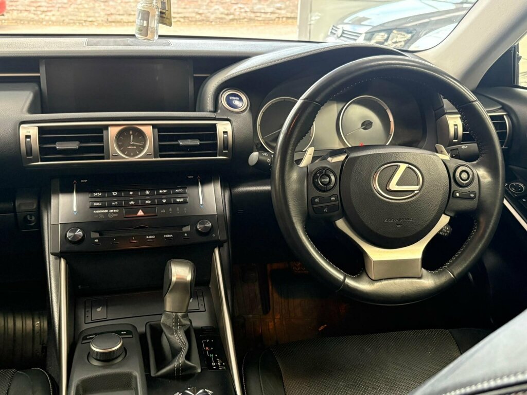 Lexus IS Saloon 2.5 300H Premier E-cvt Euro 5 Ss 20 Silver #25