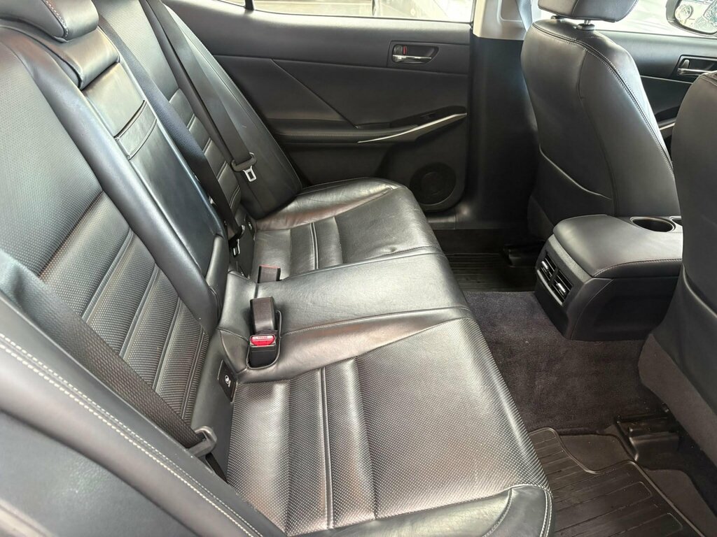 Lexus IS Saloon 2.5 300H Premier E-cvt Euro 5 Ss 20 Silver #35