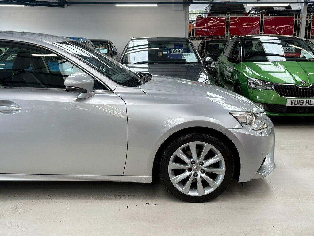 Lexus IS Saloon 2.5 300H Premier E-cvt Euro 5 Ss 20 Silver #56
