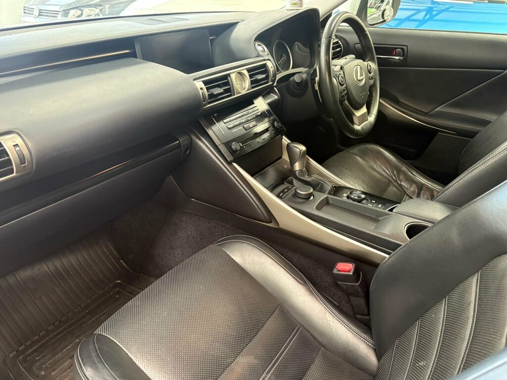 Lexus IS Saloon 2.5 300H Premier E-cvt Euro 5 Ss 20 Silver #28