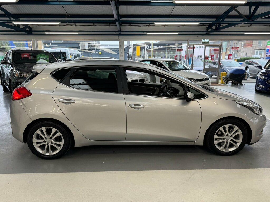 Kia Ceed 1.6 Crdi 2 Sportswagon Euro 5 Silver #21