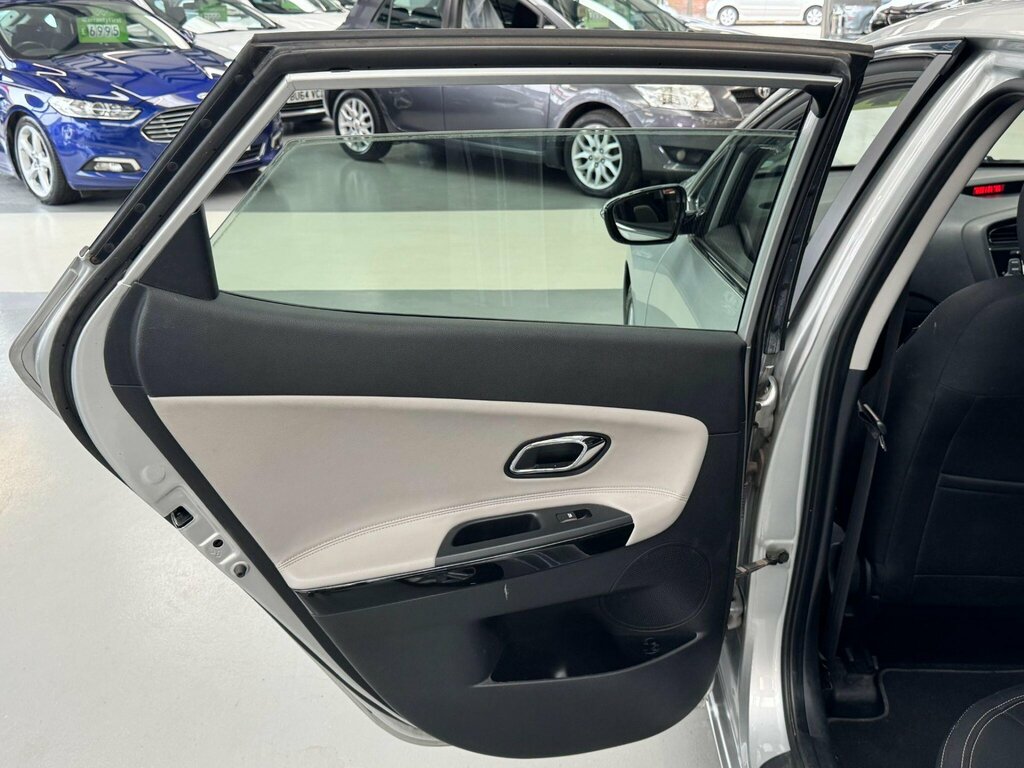 Kia Ceed 1.6 Crdi 2 Sportswagon Euro 5 Silver #62