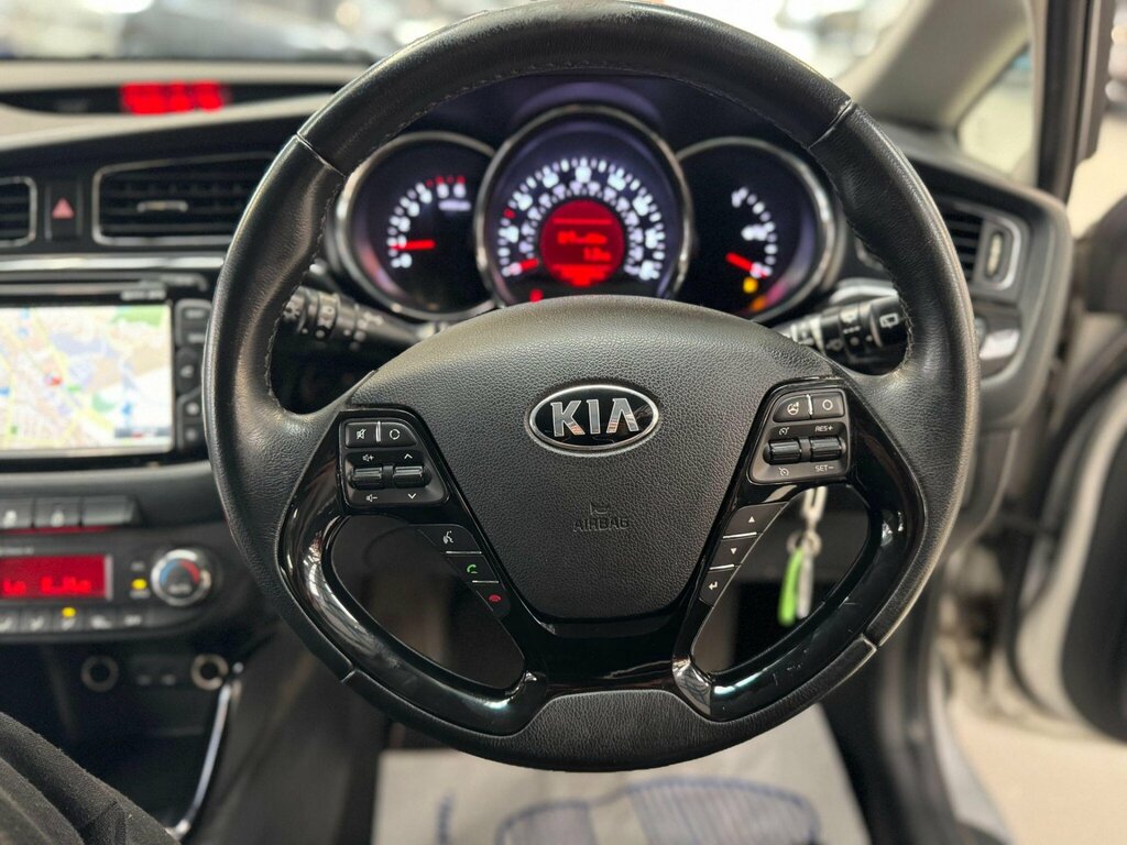 Kia Ceed 1.6 Crdi 2 Sportswagon Euro 5 Silver #28