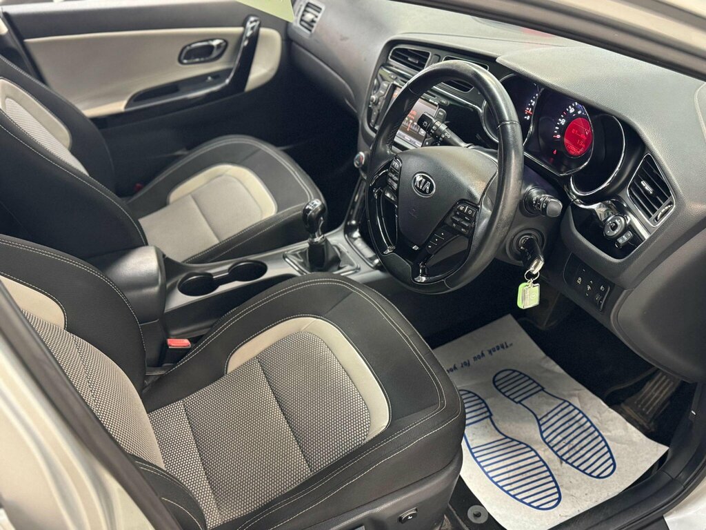 Kia Ceed 1.6 Crdi 2 Sportswagon Euro 5 Silver #24