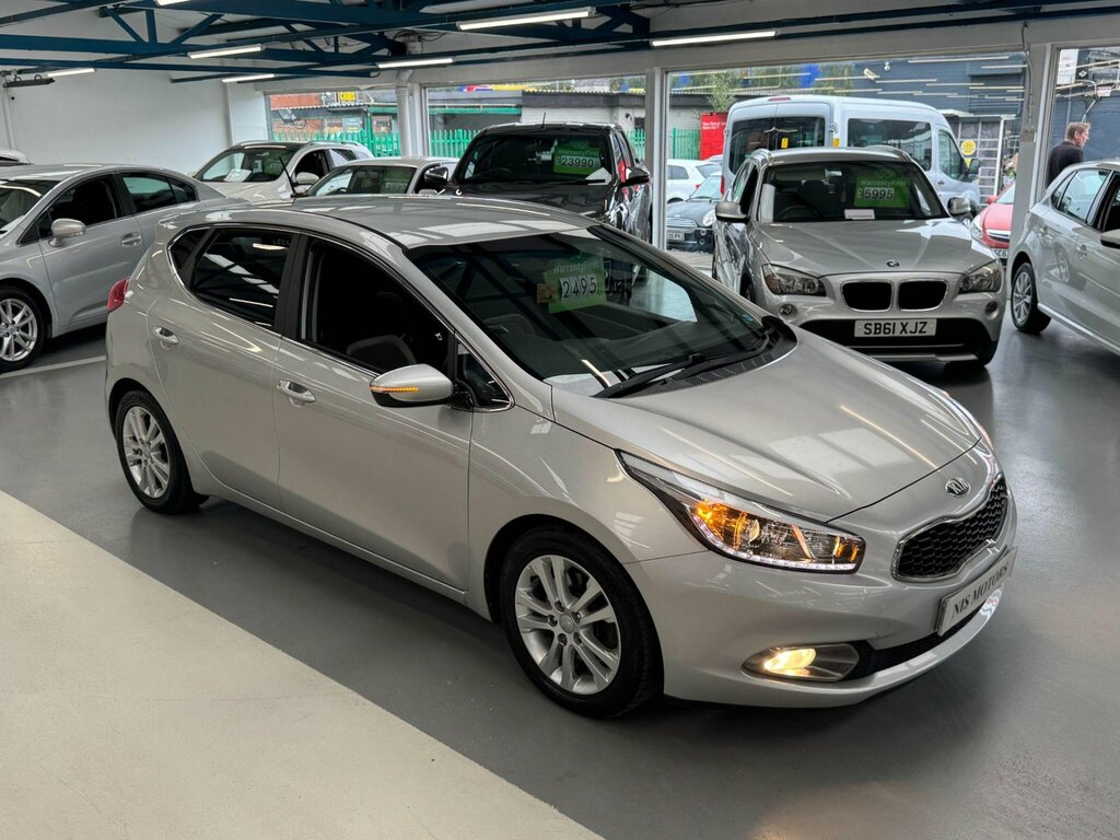 Kia Ceed 1.6 Crdi 2 Sportswagon Euro 5 Silver #75
