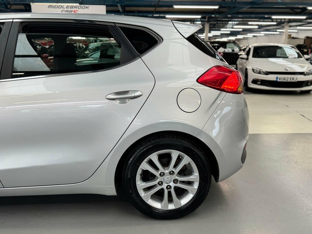 Kia Ceed 1.6 Crdi 2 Sportswagon Euro 5 Silver #13