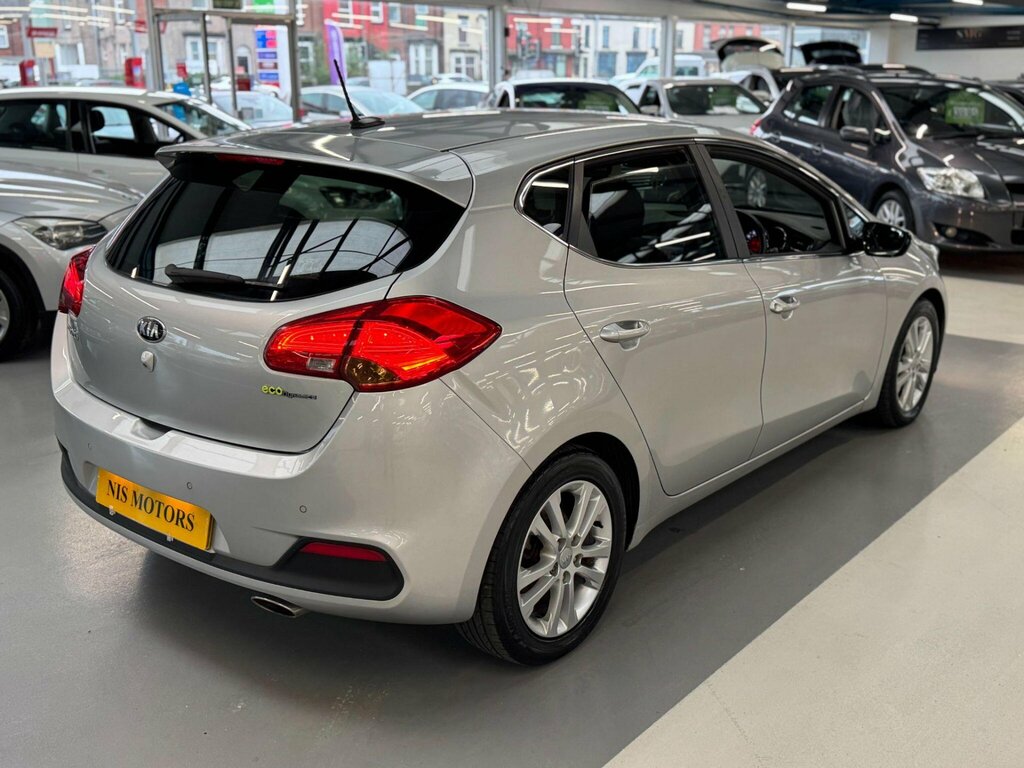 Kia Ceed 1.6 Crdi 2 Sportswagon Euro 5 Silver #19