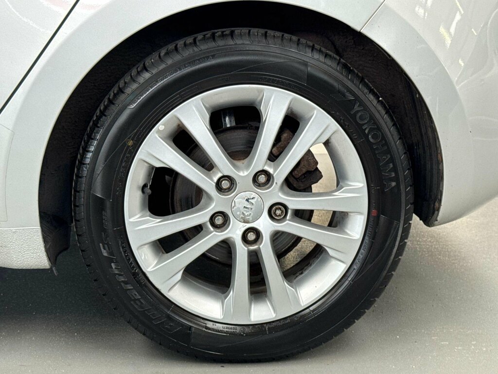 Kia Ceed 1.6 Crdi 2 Sportswagon Euro 5 Silver #81