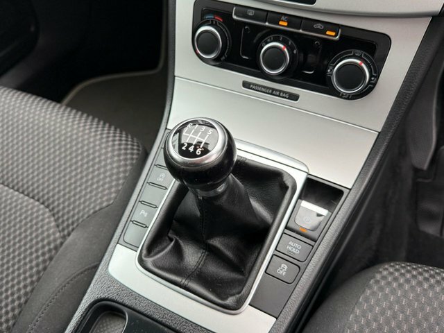 Volkswagen Passat 2.0 Tdi Bluemotion Tech Se Euro 5 Ss Black #21