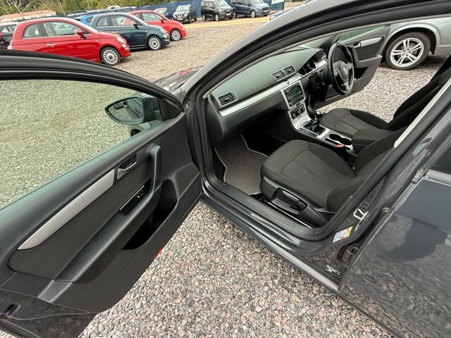 Volkswagen Passat 2.0 Tdi Bluemotion Tech Se Euro 5 Ss Black #16