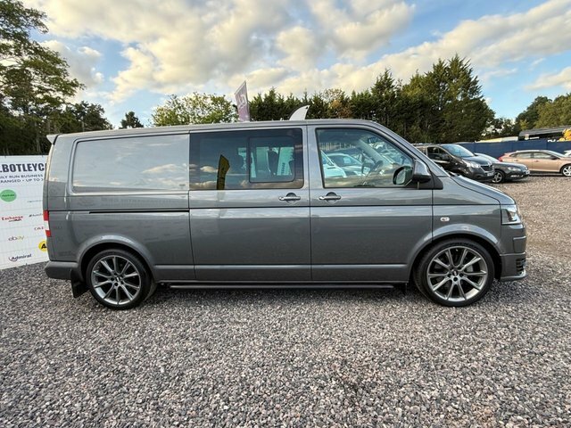 Volkswagen Transporter 2.0 Bitdi T32 Highline Kombi Dsg 4Motio Grey #4