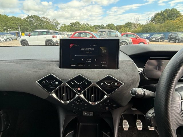 DS DS 3 Crossback 1.2 Puretech 130 Ultra Prestige Eat8 Black #15